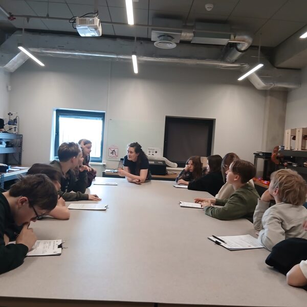 Kosmosa izziņas centra nodarbība "Misija uz Marsa: Tīrs ūdens dzīvībai".