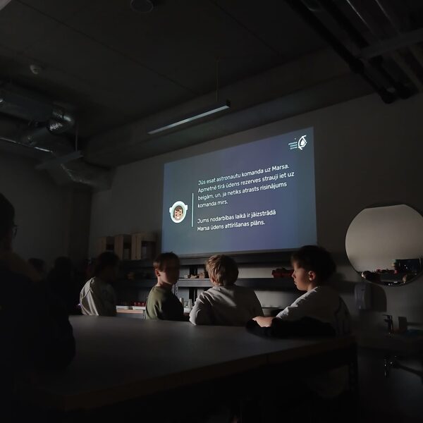Kosmosa izziņas centra nodarbība "Misija uz Marsa: Tīrs ūdens dzīvībai".